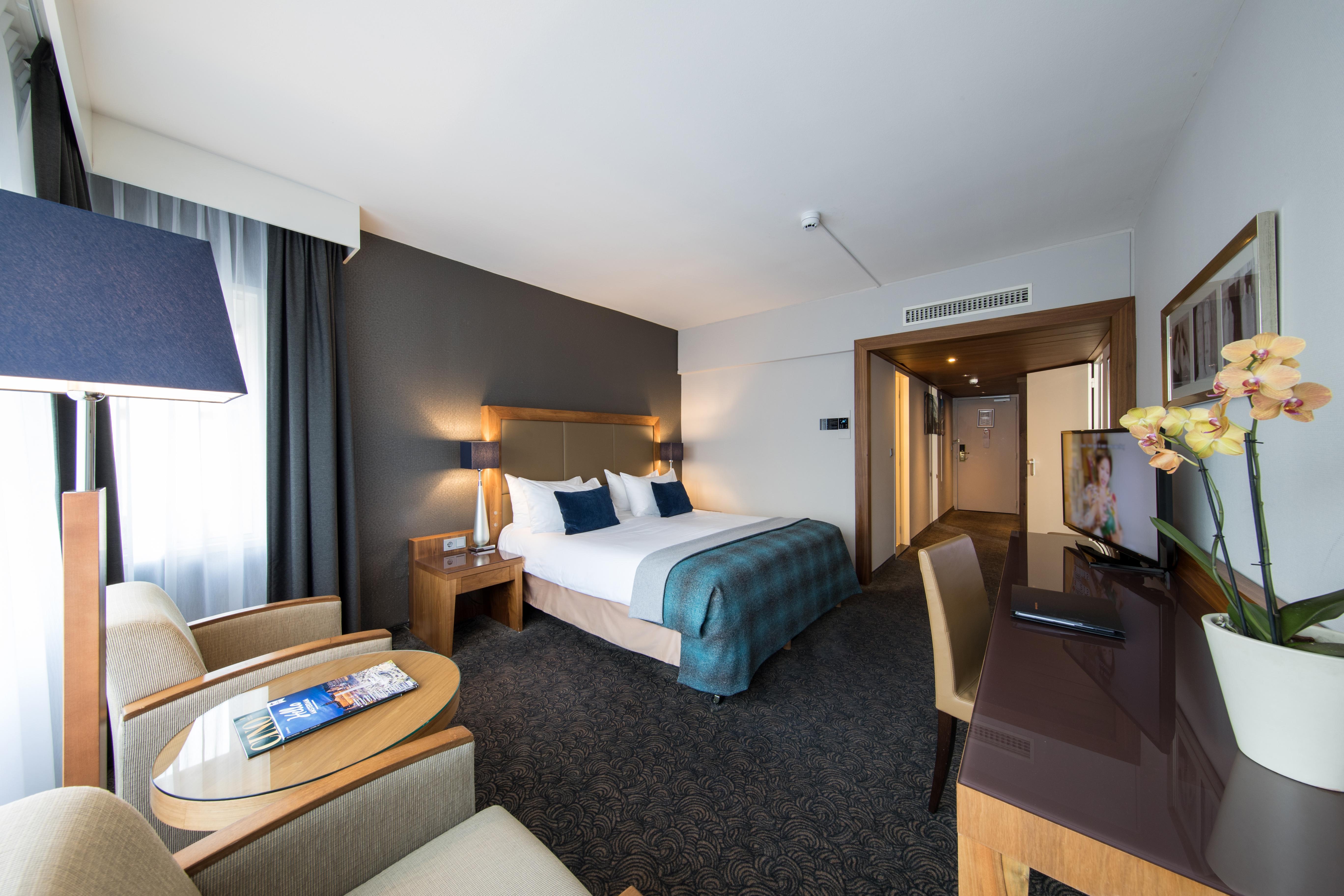 Bilderberg Garden Hotel Amsterdam Exterior photo A room at the hotel