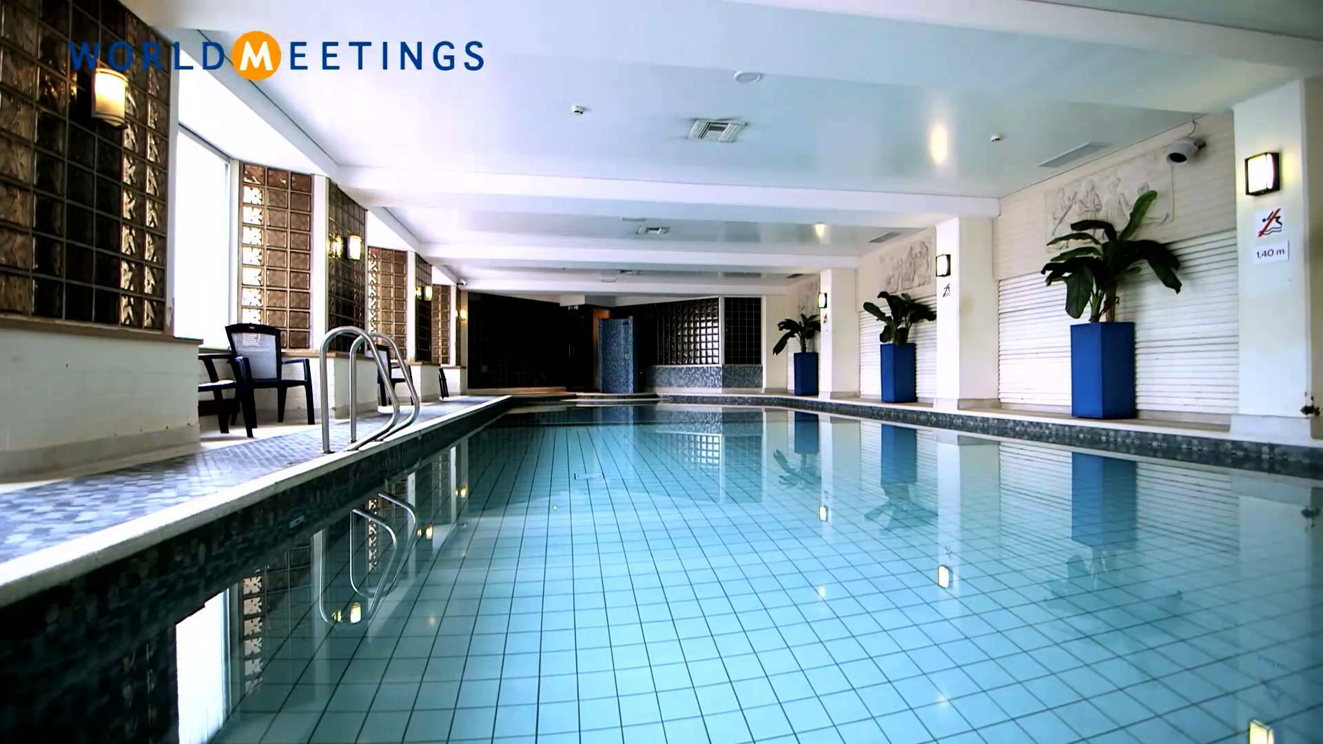 Bilderberg Garden Hotel Amsterdam Exterior photo The swimming pool at the hotel